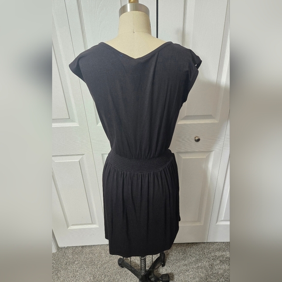 Apt 9 Black Dress, Eyelet Lace Neckline, Size XS, Pockets, EUC - Picture 2 of 14
